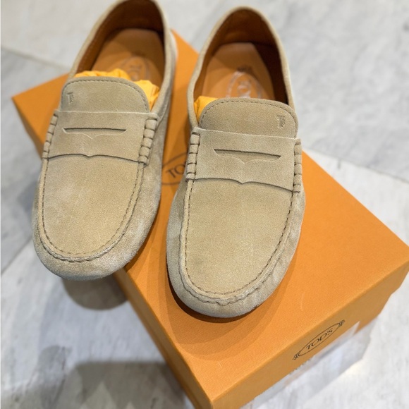 Tod\'s Beige Suede Women’s Slip-Ons